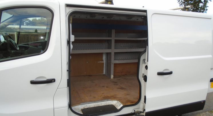 2019 19 Renault Trafic 1.6 dCi ENERGY 27 Business+ Panel Van 5dr Diesel Manual SWB Standard Roof Euro 6 (s/s) (125 ps)