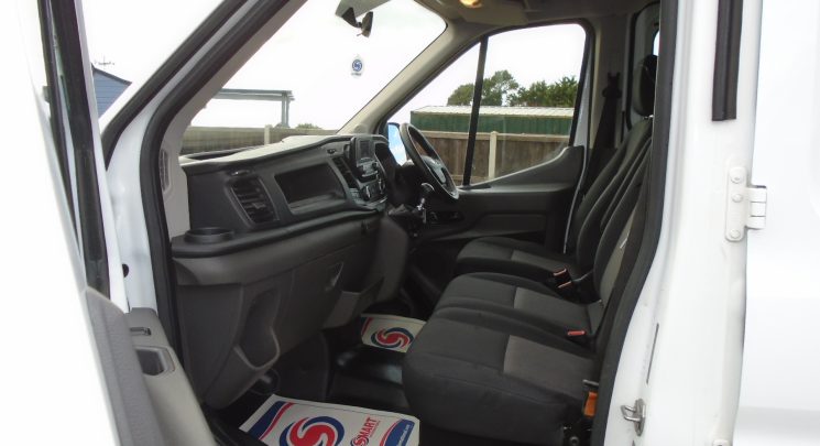 2023 23 Ford Transit 2.0 350 EcoBlue Leader Double Cab tipper 4dr Diesel Manual RWD L3 Euro 6 (s/s) (130 ps) air con 59k