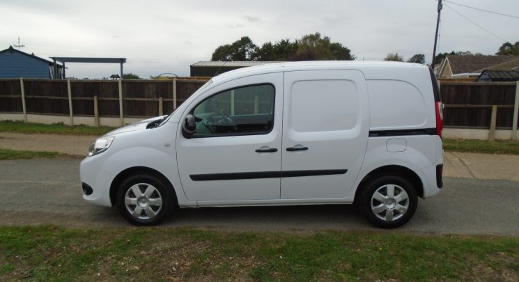 2017 67 Renault Kangoo 1.5 dCi ENERGY ML19 Business+ Panel Van 5dr Diesel Manual MWB Euro 6 (s/s) (75 ps) 89k air con